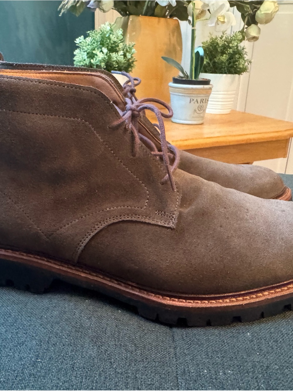 Men's Brown Suede Chukka Boots - Classic Lace-Up